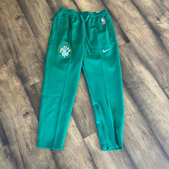 Boston Celtics x Nike Sweatpants - Picture 1 of 5